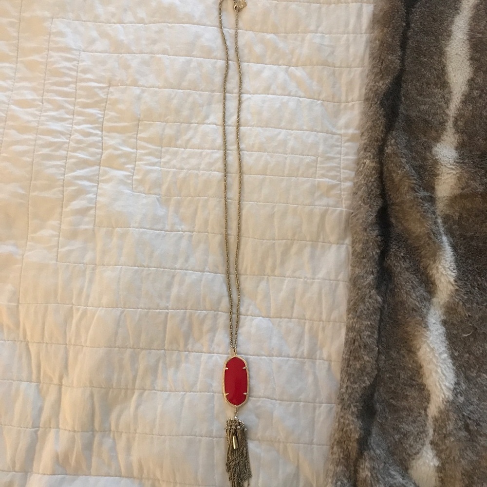 Kendra scott necklace